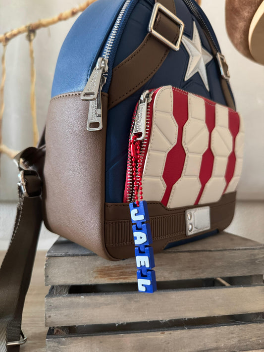 🔑 Llavero Flexi Personalizado – El héroe que tu bolsillo necesita 🚀