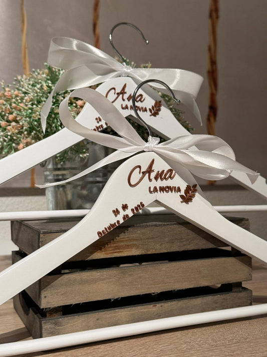 Percha personalizada para novios💍💒