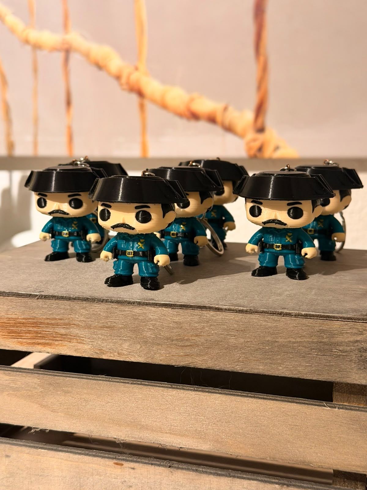 Llavero Guardia Civil Estilo Pop 3D – Figura Coleccionable
